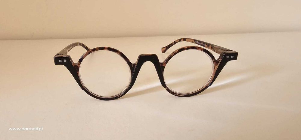 ÓCULOS DE LEITURA PRÉ-GRADUADOS