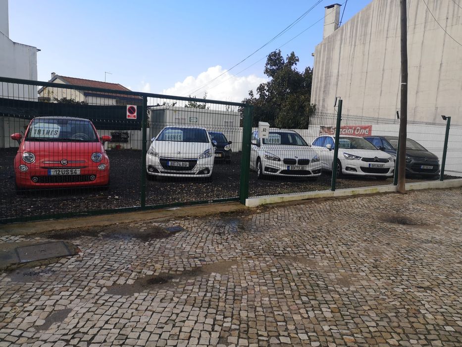 Terreno  stand  automóvel ou lavangem