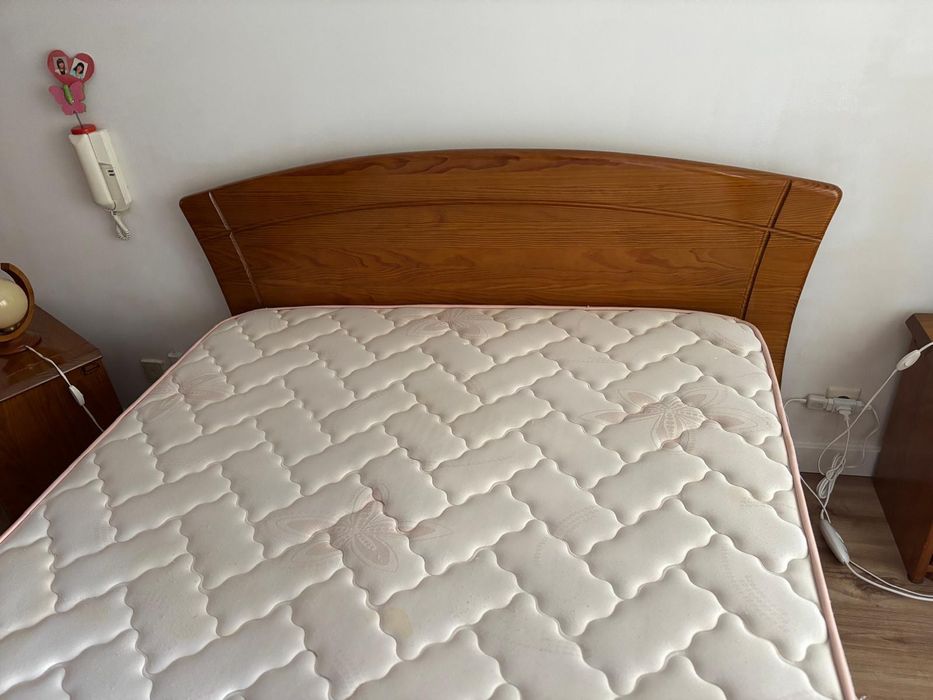 Cama casal  + colchão