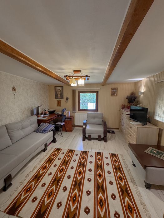 Будинок 421 м2 з ділянкою в с. Тюдів під житло чи готель