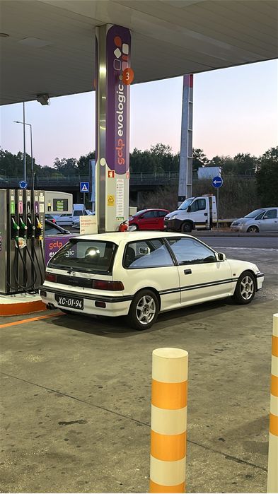 2 Honda Civic GL 1.4