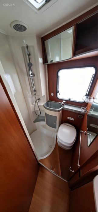 Autocaravana MC louis Cama central