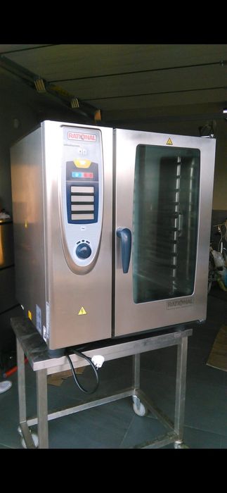 Piec konwekcyjno-parowy Rational SCC 101 elektryczny.