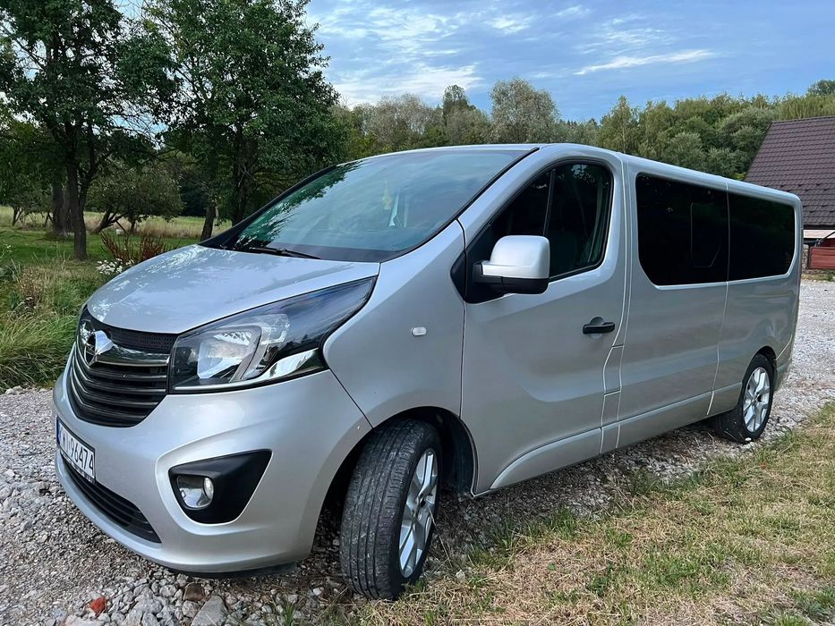 Opel Vivaro Opel Vivaro B 2015r 9 osobowy