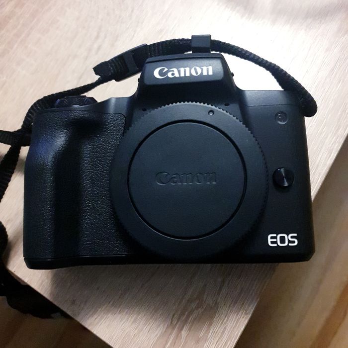 Sprzedam nowy aparat canon eos