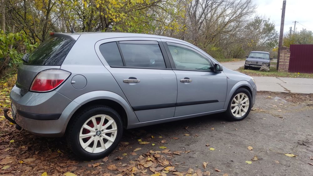 Opel Astra H 2005 рік 1,4 газ/бензин в доброму стані