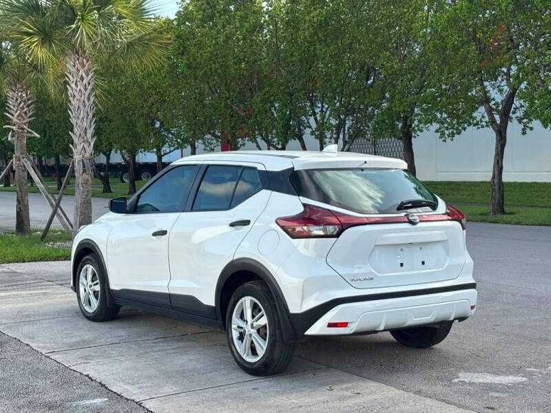 2024 Nissan Kicks S