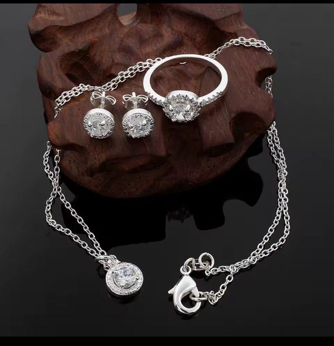 Набір срібло 925 Знижка -70% Каблучка+сережки+ланцюжок з кулоном