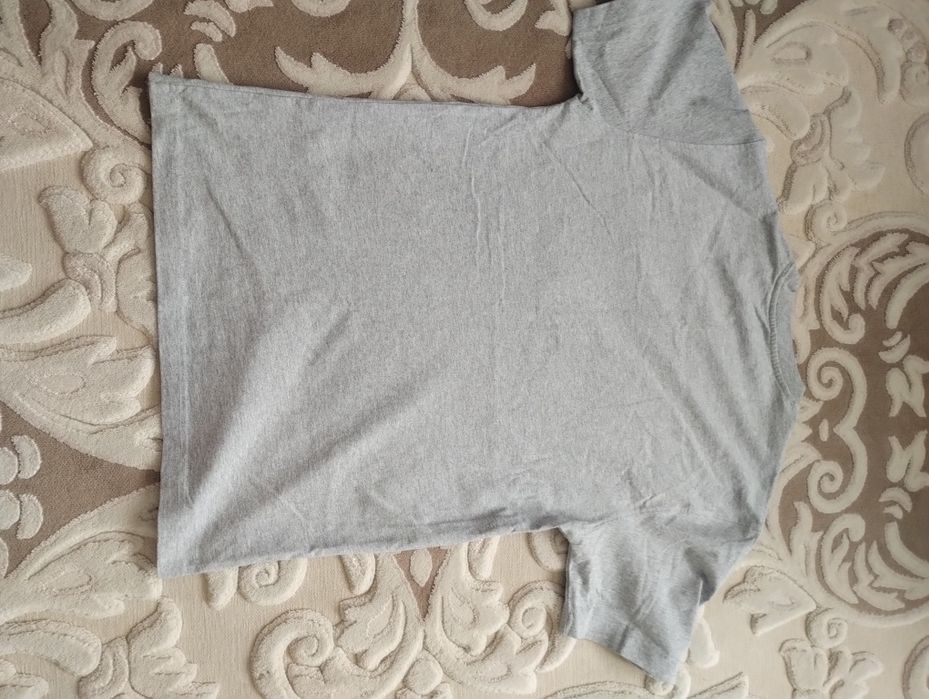 Продаю футболку dickies