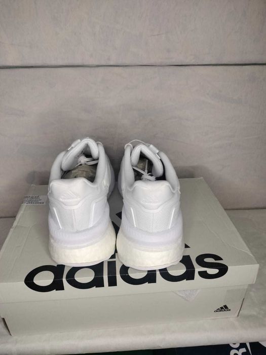 Buty marki adidas, model X_PLRPHASE