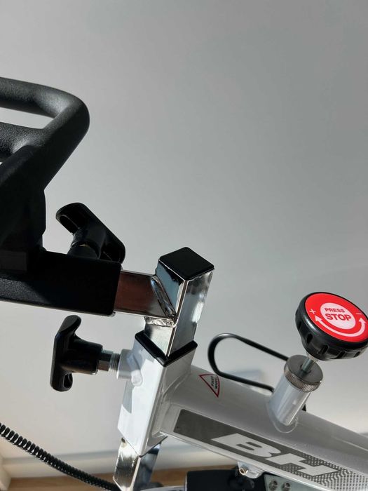 Bicicleta Estática BH Fitness Indoor SB2.2