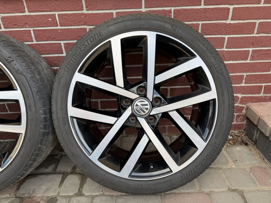 Оригінальні диски VW R18 Jurva з шинами Bridgestone Turanza T005 225/40 R18
