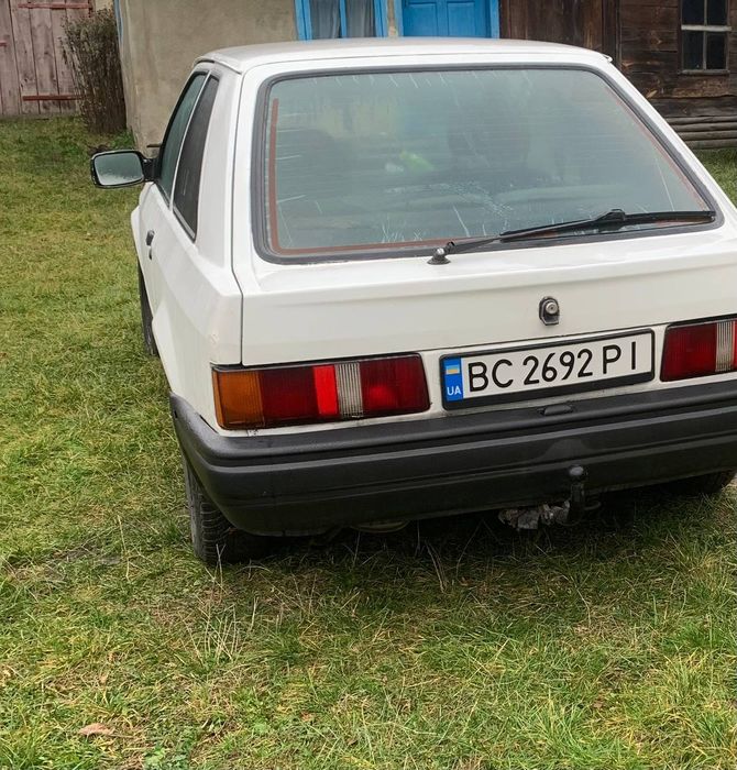 Ford Escort 1.3л