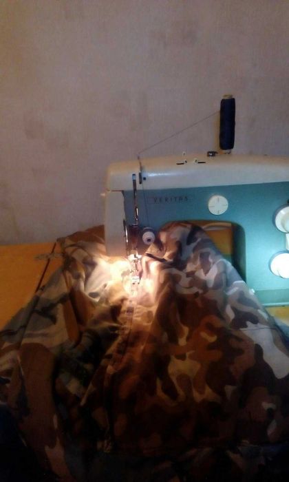 продам швейную машинку веритас 8014