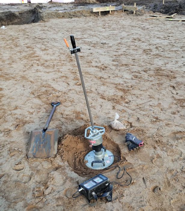 Geolog/Badania gruntu/Odwierty/Wiercenia/Opinia geotechniczna