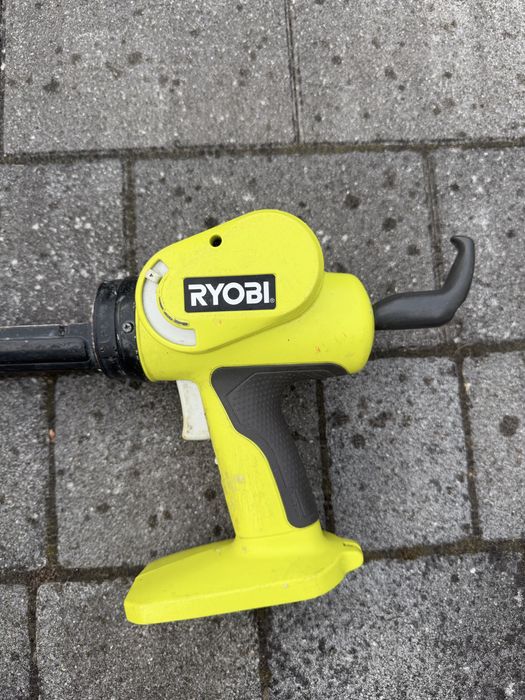 RYOBI CCG-1801 Pistolet do klejenia uszczelniania mas elektryczny 18V