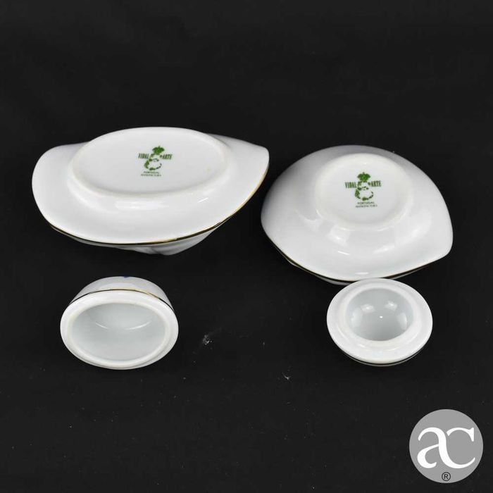 Conjunto de 2 caixas com tampa Porcelana Vidal Arte, forma de chapéu