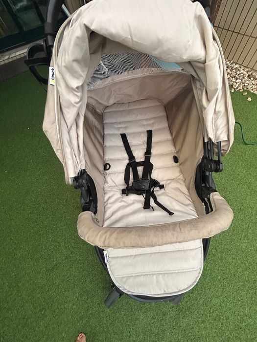 Carrinho de passeio bebé Hauck bom estado