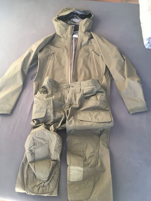 Arcteryx  Alpha Leaf komplet S  nowy