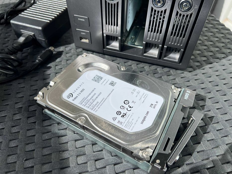 Serwer QNAP NAS TS-410 RAID-10 4-bay dodatkowy zasilacz stan igła