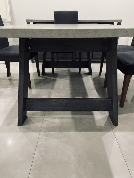 Mesa de jantar para 6 pessoas