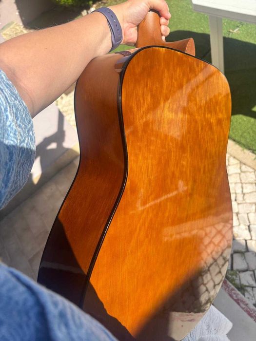 Guitarra Yamaha F310 (3 months old)