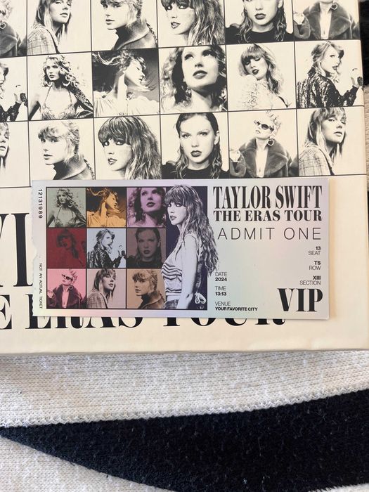 Taylor Swift - Merchandise Completo