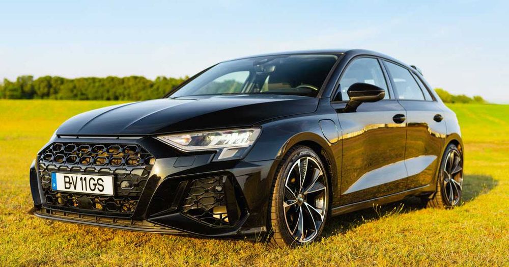 Audi A3 40 TFSIe Look RS3