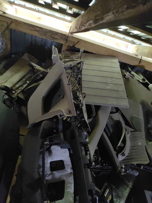 Пластик салона Toyota Venza 2008-2015