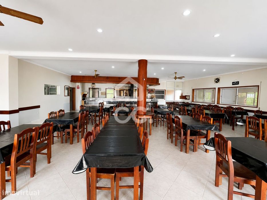 Espaço Comercial para Arrendar em Lousado - V. N. Famalicão