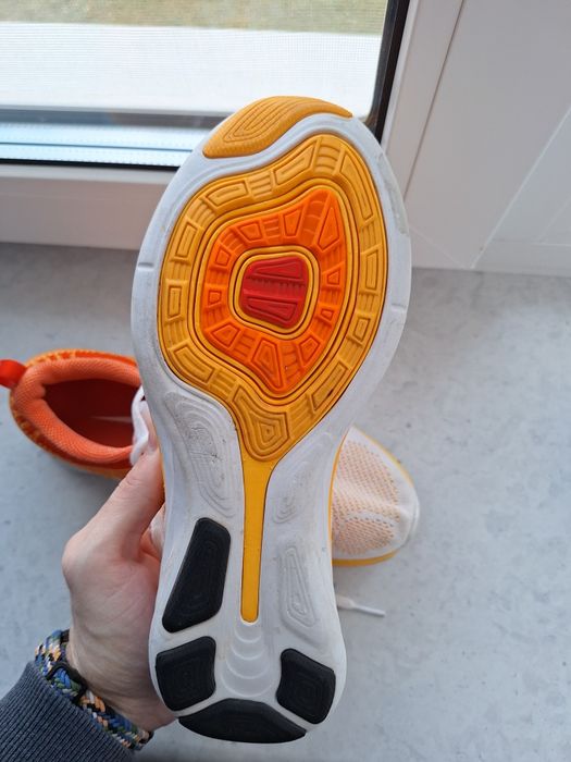 Кросівки жіночі Nike lunar 2, 37.5р