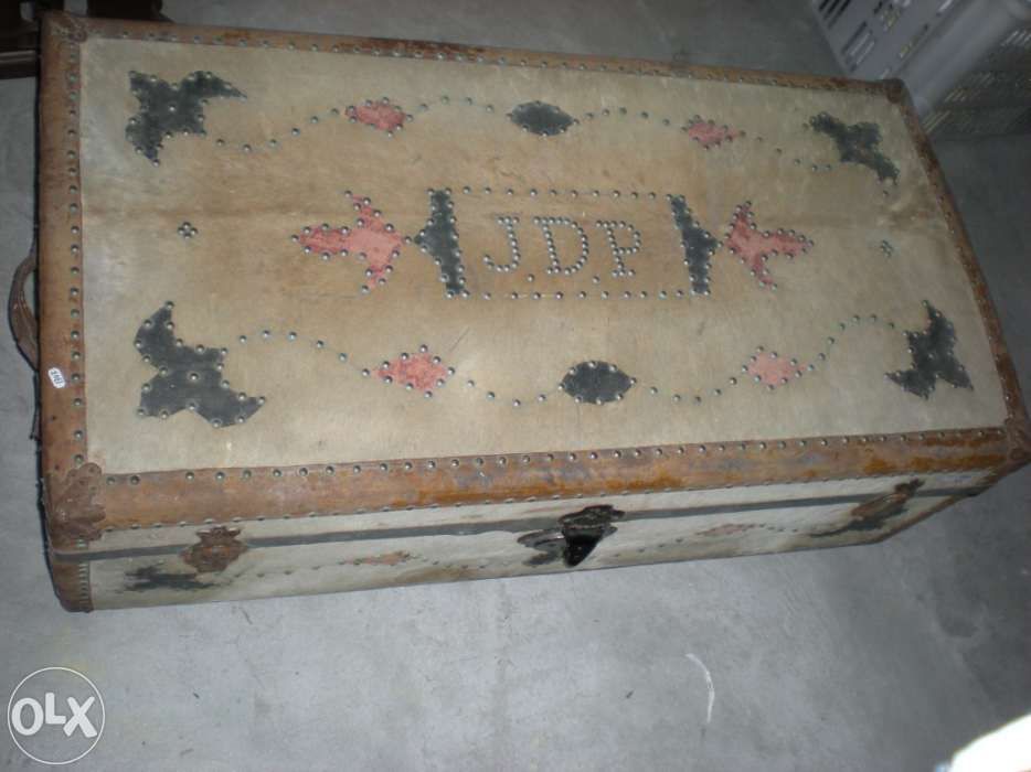 Arca forrada em pele