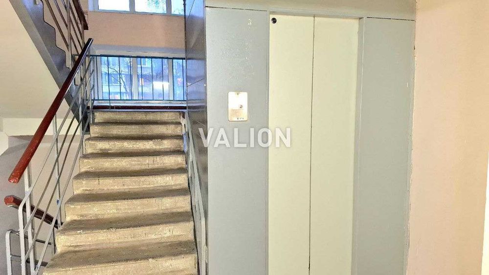 Продаж 3кім. квартири під ремонт, вул. Липківського, метро Вокзальна