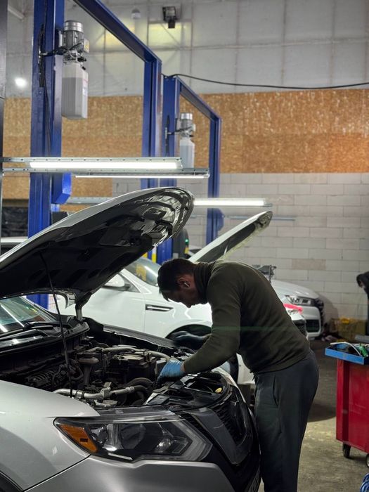 Автосервіс VAG Master на Подолі.