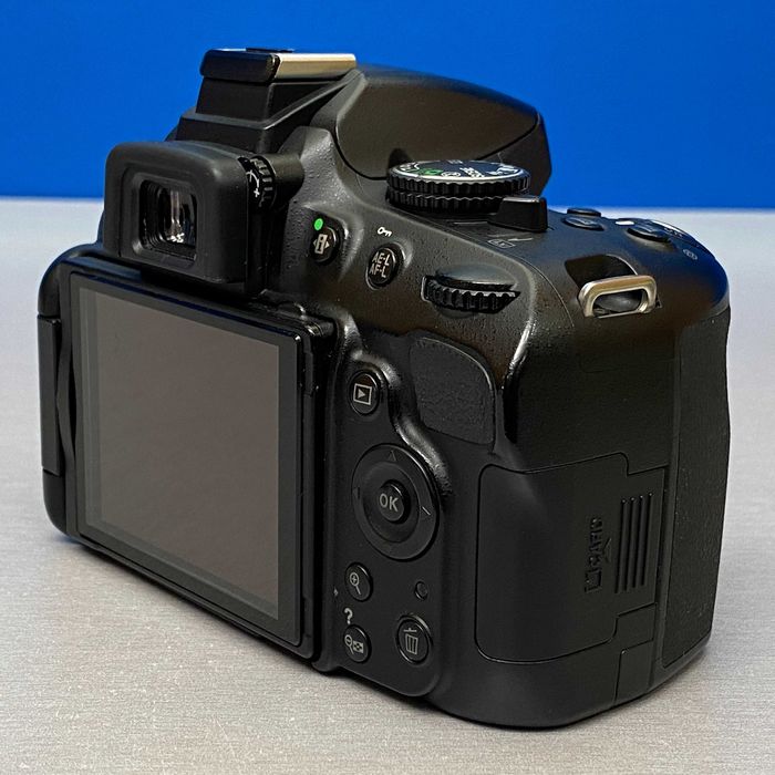 Nikon D5100 (Corpo) - 16.2MP