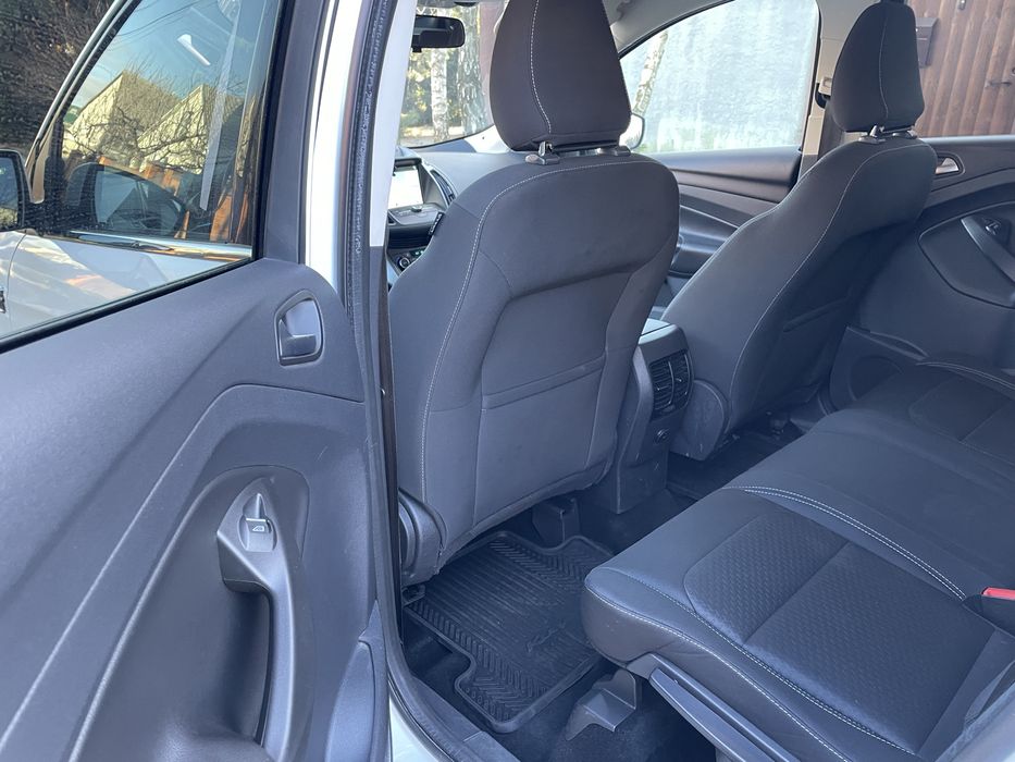 Продам Ford Kuga 2017 года дизель без подкрасов с родным пробегом