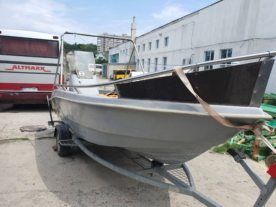 Продам или сдам в аренду катер з мотором Yamaha 85 двухтактний.