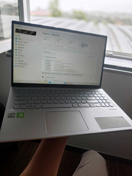ASUS VivoBook 15" | i5 10ª Gen | Placa Grafica NVIDIA MX330 | 8GB RAM - 1TB - 256 SSD | Impecável