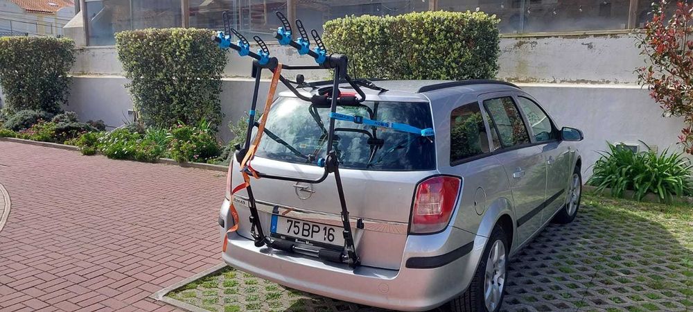 Suporte traseiro automotivo para bicicleta