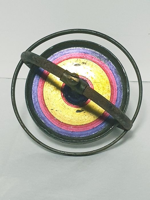 Raro antigo giroscópio