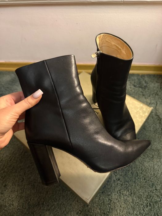 Ботильйони з гострим носком