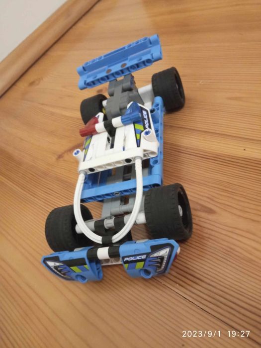 Lego technic 42091 samochód policyjny