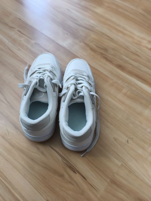 Buty-wrotki buty z kółkami rozmiar  36