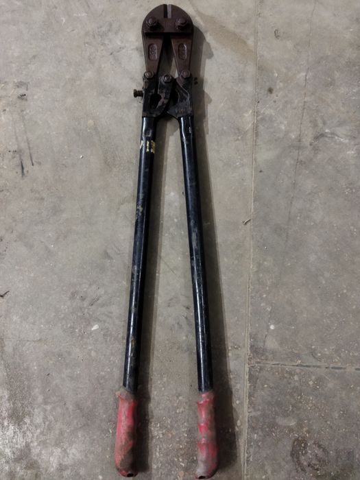 Продам новый болторез