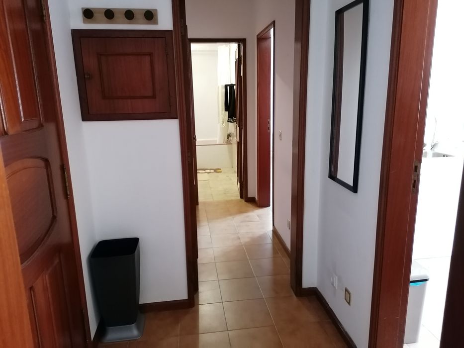 Vende-se T1 na praia da Barra