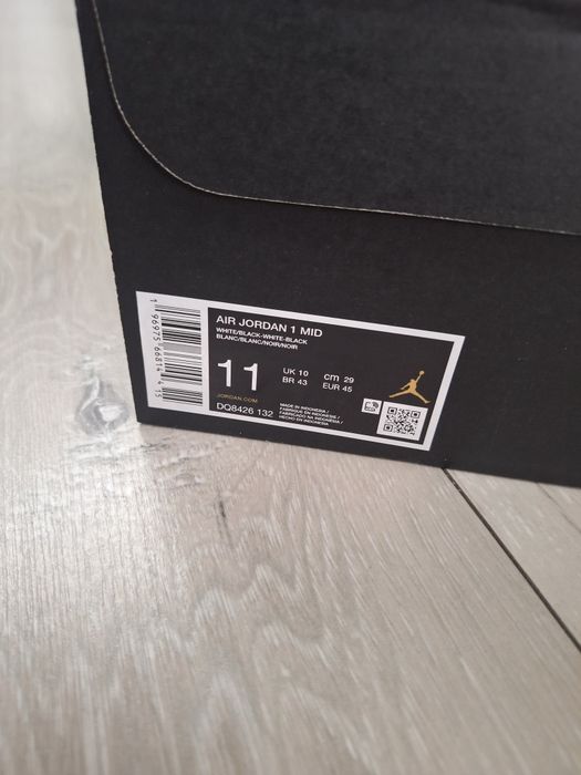 Air Jordan 1 Mid