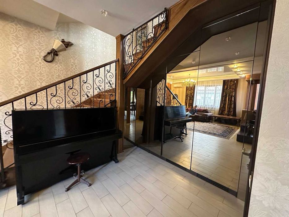 Продам КАЧЕСТВЕННЫЙ ДОМ посёлок Кирова м Ак Павлова и Ак Барабашова AB