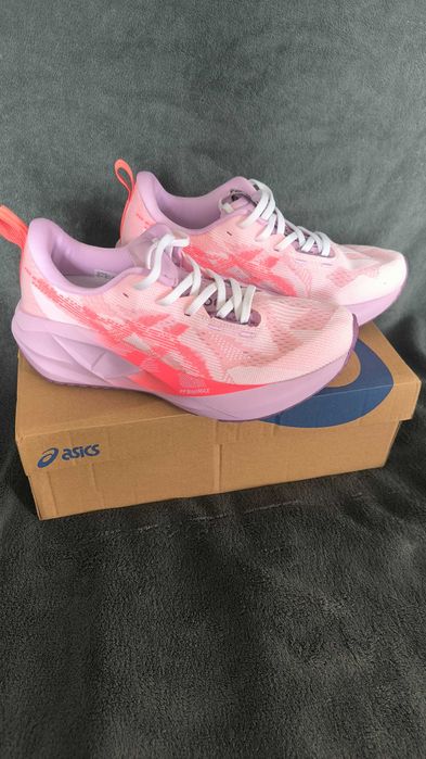 Asics Novablast 39