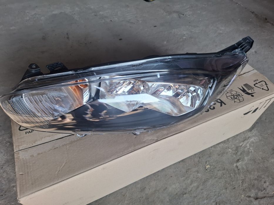 Фара ліва FORD FIESTA 2013-2017 (LED) HMPX HMP C1BB 13W030 CG