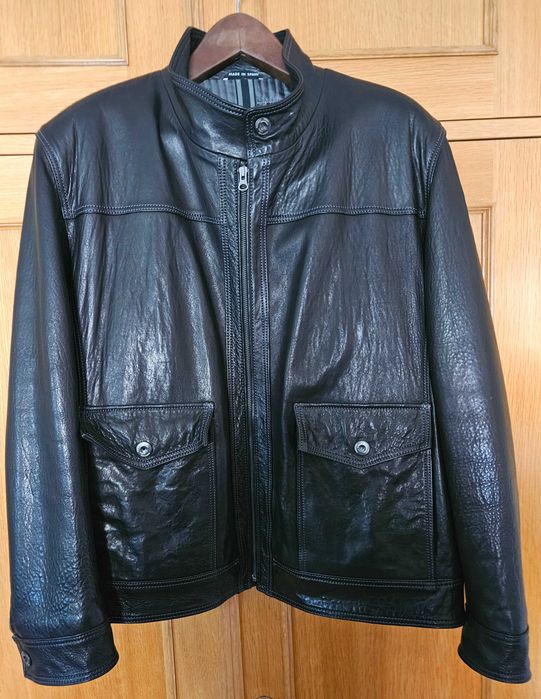 Excelente blusão preto, de pele genuína GEROME (tamanho L)